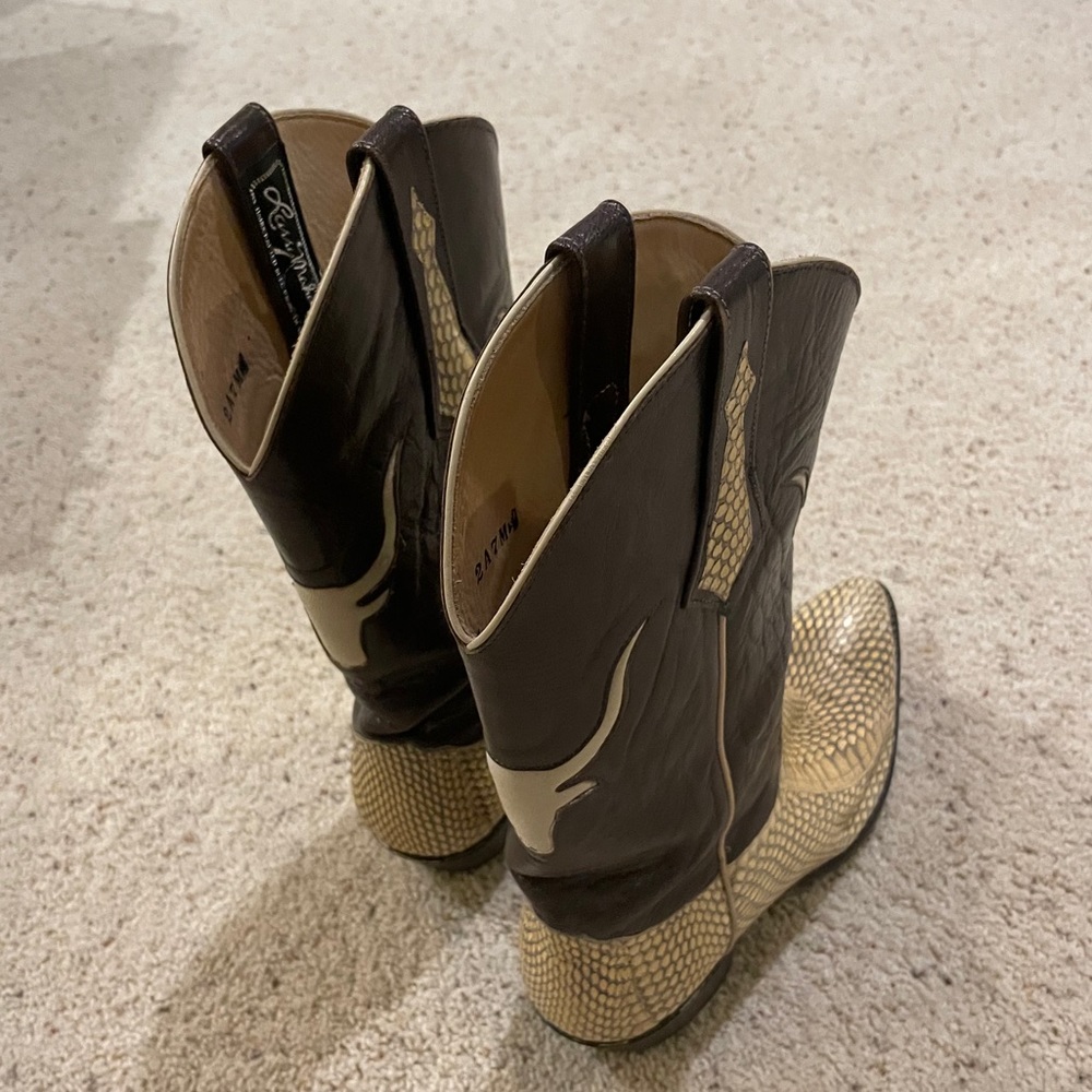 LARRY MAHAN WHITE AND BROWN SNAKESKIN COWBOY BOOTS